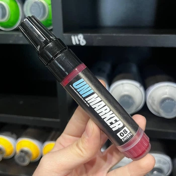 Маркер Uni Marker CHISEL 8 мм Bloody Red