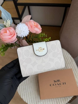 Гаманець Coach Snap Wallet In Signature Canvas бежевий білий натуральна шкіра + подарункове пакування