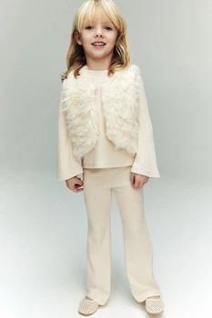Кофта H&M 1262854-1 122см молочний
