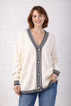 Жіноча біла кофта-кардиган на ґудзиках One Size (414611) One Size