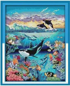 Набор для вышивания по нанесённой на канву схеме "Underwater world". AIDA 14CT printed,40*49 см