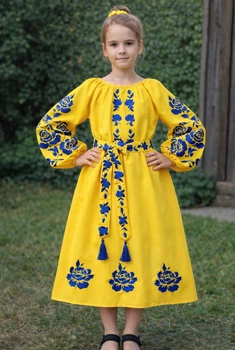 Вишита сукня для дівчинки, УКРАЇНСЬКА КВІТОНЬКА, 12 років (зріст 147-152 см), жовта в сині троянди, (36)