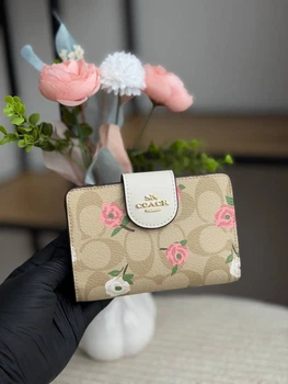Гаманець Coach Snap Wallet In Signature Canvas бежевий рожевий rвіточки сердечка білий натуральна шкіра + подарункове пакування