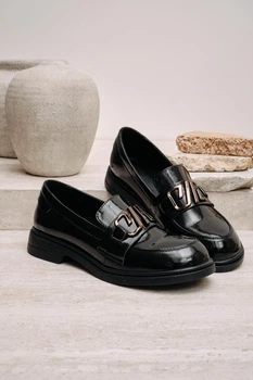 Женские элегантные лаковые кожаные туфли PARADIZE SHOES черного цвета с декоративной пряжкой спереди 37 размер (стелька 24,5 см)