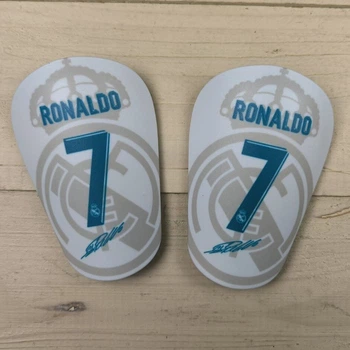Щитки футбольні S 10x6 см Ronaldo Real Madrid