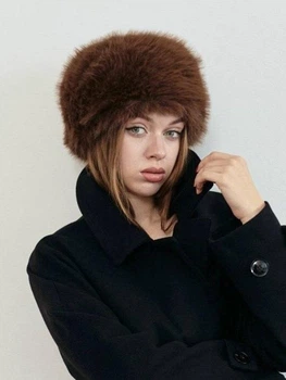 Женская шапка из искуссвенного меха FURGLAM коричневая с подкладом