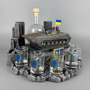 Подарочный набор штофов на подарок мужчине "БМП-1" | 6 стопок со вставками ручной работы PA_1013_3