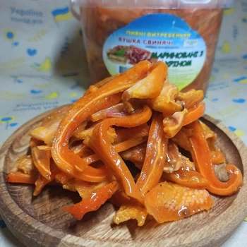 Копченые свиные ушки Маринованные с хреном 1 кг