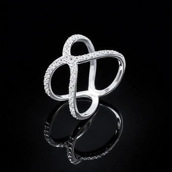 Серебряное кольцо с фианитами Нежность 19