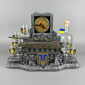 Подарочный набор штофов с часами и танком "Т-80" | Подарок для мужчины на День рождения PA_1067_3