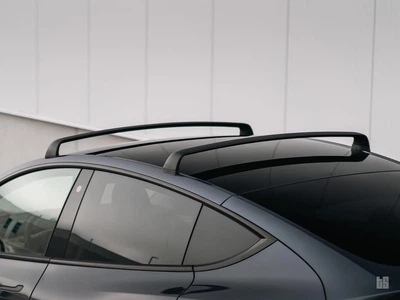 Поперечки Tesla Model Y 2020-2026 багажник на крышу штатний