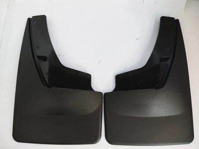 Брызговики на GMC Yukon 15-20 задние WeatherTech ДжиЭмСи Юкон WT00433021