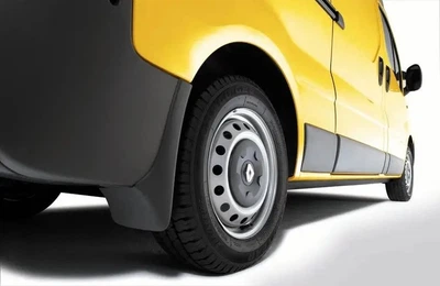 Брызговики на Renault Trafic 01-14 задние Рено Трафик АМ0006601