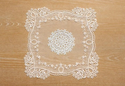 Мереживна сервірувальна серветка 35*35 см Lace Garland, колір - білий молочний (445-280)