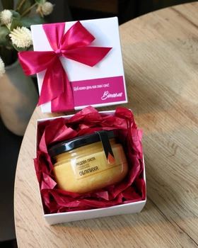 Набор с медовой пастой Peony Box (1×140 г) – подарок женщине, маме, любимой на День рождения или другой праздник. TM HONEY LIFE