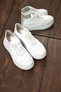 Стильные кеды PARADIZE SHOES кожаные белого цвета с перфорацией на высокой подошве 39 размер (стелька 25,5 см)