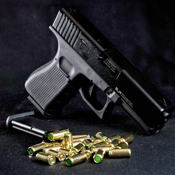 Стартовый пистолет SUR G17 9 мм комплект 50 патронов, сигнальный (СХП Glock 17)