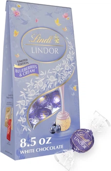 Цукерки Ліндор Lindt Lindor Blueberries Cream White Chocolate Чорниця 241г