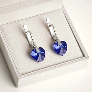 Серебряные серьги сердце с кристаллами Swarovski синий хамелеон, родированные (5004)