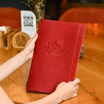 Кожаная меню папка А4 Inko Horeca с фиксацией на резинке из кожи Crazy Horse ШМ06А4 Красный