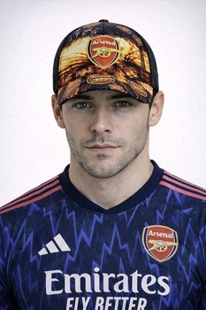 Кепка с сеткой Арсенал (Arsenal) One-size Черный