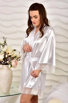 Халат из мягкого атласа с поясом с кружевомо 2XL белый (222/19П)