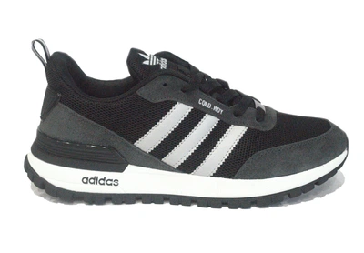 Чоловічі кросівки Adidas замш текстиль сірі з чорним з білим 44