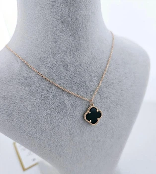 Золотая подвеска на цепочке "Van cleef"