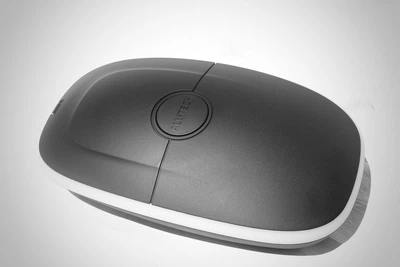 Двигатель для гаражных секционных ворот до 18 кв.м. Levigato Alutech LG-1200