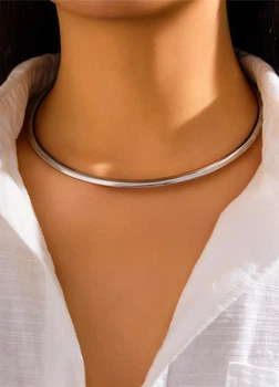 Женское колье ожерелье полукруг Fashion Jewelry Серебристое 18458