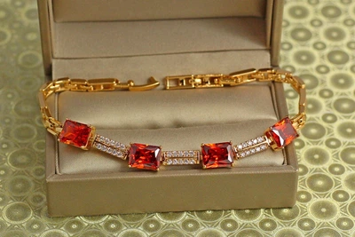 Браслет Xuping Jewelry Великі прямокутники з червоними каменями 19,5 см 8 мм золотистий