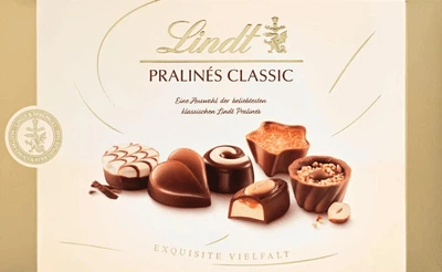 Шоколадные конфеты Lindt Pralines Classic Chocolate 125г