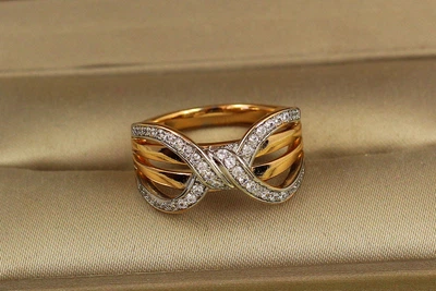 Кольцо Xuping Jewelry Прикосновение любви с родием р 19 золотистое