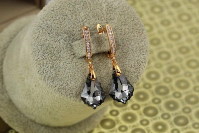 Серьги подвески Xuping Jewelry Греза Сваровски черный камень 3,5 см золотистые