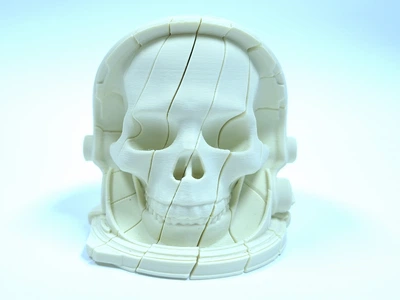 Гибкая 3D игрушка Череп космонавта слим-антистресс