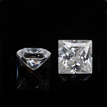 Moissanite Муассанит 4 мм белый 0.25 Ct Princess Moissanite (24201)