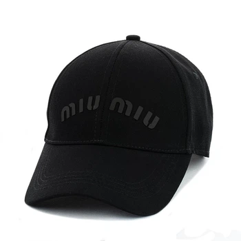 Женская кепка c трендовым патчем "miu miu" черный с черным