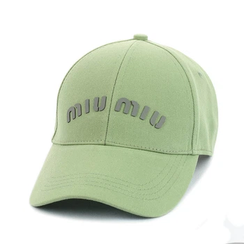 Женская кепка c трендовым патчем "miu miu" фисташковый
