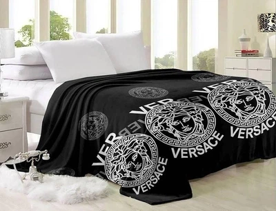 Плед покривало з флісу Versace ТТ-а-ТЕТ Велофт (мікрофібра) 150×220 см чорний з білим принтом PM-126