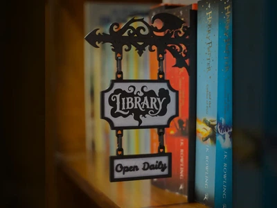 Табличка-розділювач для книг 'Library' у вінтажному стилі. Aivory