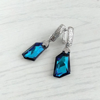 Сережки Hand Made родированные с кристаллами Swarovski цвета Bermuda Blue