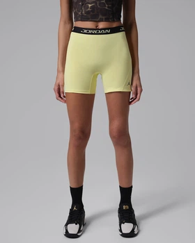 Шорты женские Jordan Sport Essentials Dri-Fit High-Waisted 5" S Жовтий IF2266-335
