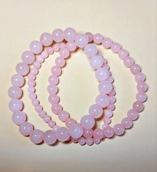 Сет браслетов из розового кварца. 299.