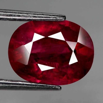 Рубин натуральный 2.15 Ct. 8.4 x 6.6 x 3.8 mm (4218)