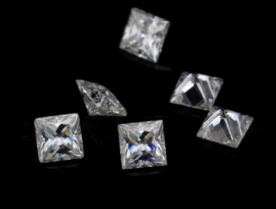 Муассанит Princess Moissanite 2.5 мм белый (58901)