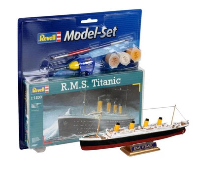 Збірна модель 1:1200 пасажирський корабель R.M.S. Titanic Model Set Revell 65804