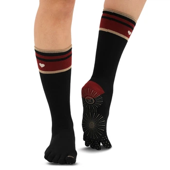 Носки для йоги с закрытыми пальцами гольфы Bloom Yoga Socks 7150 размер 36-41 Black-Burgundy