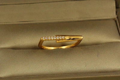 Кольцо Xuping Jewelry квадратное наклон р 19 золотистое