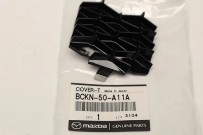 Заглушка бампера Mazda (BCKN50A11A)