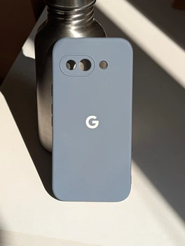 Чохол з лого "Google" та мікрофіброю Google Pixel 9а Сірий